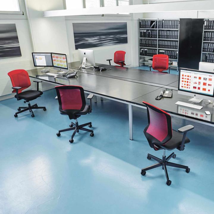 Image du produit Giroflex 434-3019-C2G Schwarz mit Armlehnen