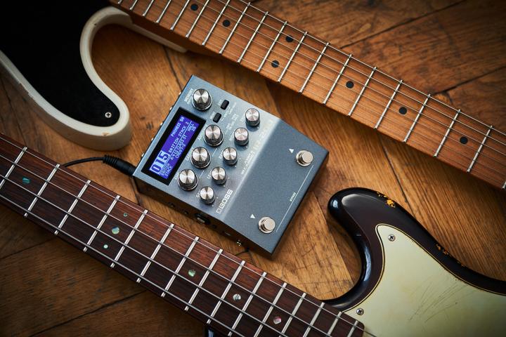 Immagine prodotto BOSS (Electronics) Amplificatore IR-200 e armadio IR (Spigola, Chitarra)