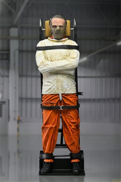 Produktbild Neca Das Schweigen der Lämmer Actionfigur Dr. Hannibal Lecter (Masked) 18 cm