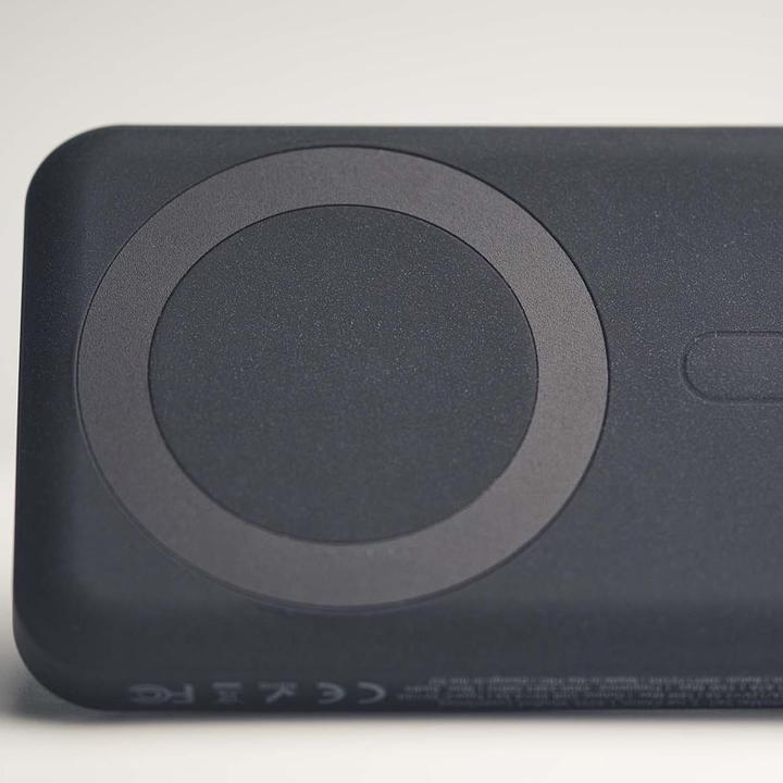 Actual product image XtremeMac Magnetische Powerbank - Kompatibel mit Apple MagSafe (10000 mAh, 20 W, 37 Wh)