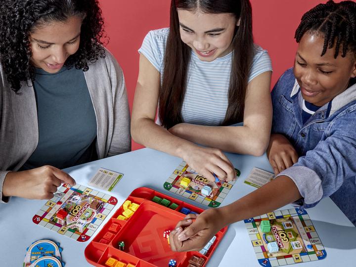Actual product image Hasbro Monopoly Go (German)