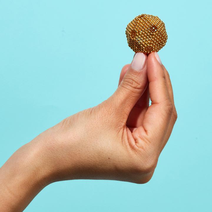 Actual product image Speks Luxe Gold