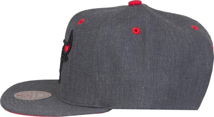 Actual product image Mitchell & Ness Snapback Cap - INFILL Chicago Bulls charcoal