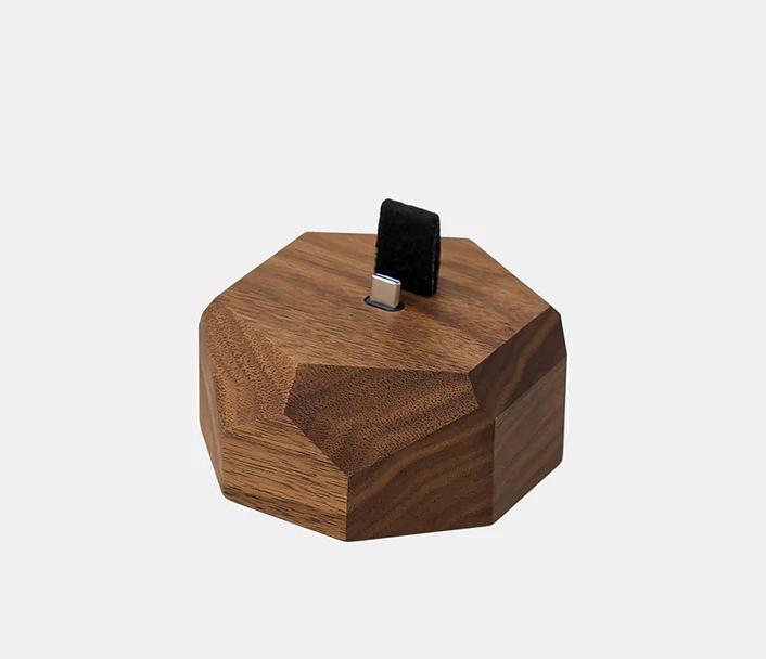 Produktbild Oakywood Geometric Dock - Dockingstation für Smartphones - USB-C