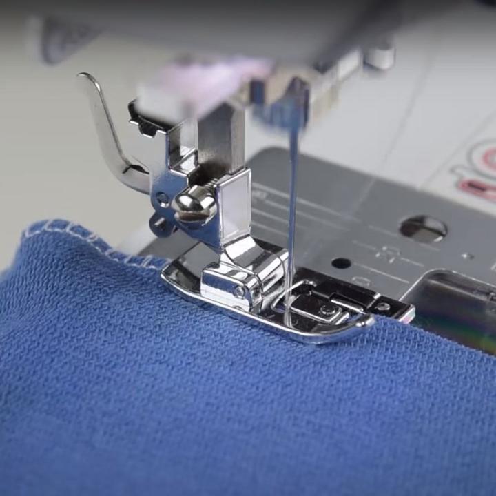 Actual product image Łucznik Sylvie Sewing Machine