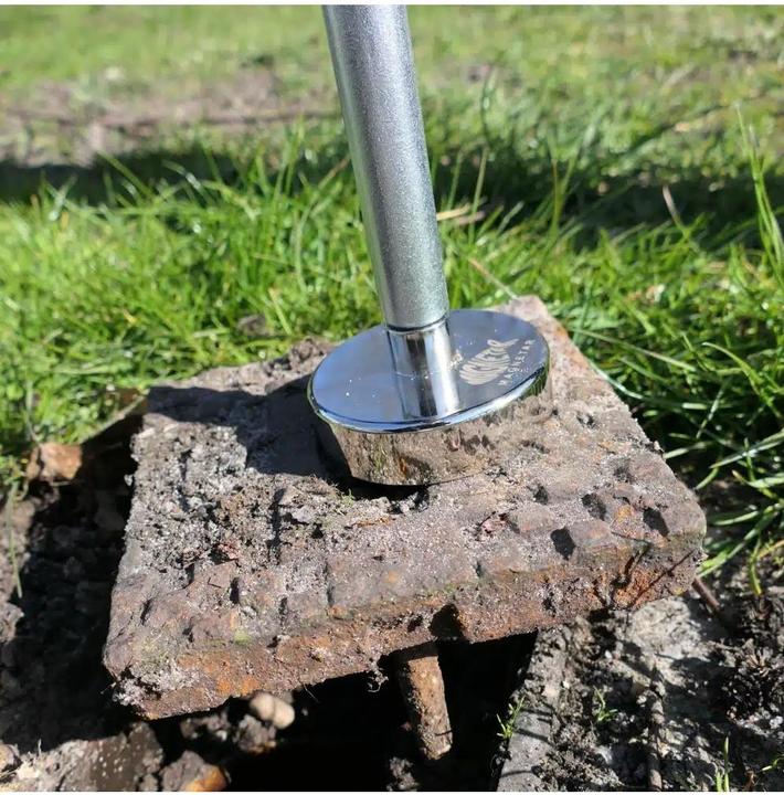 Actual product image Magnetar Thor - Manhole Cover Lifter - Manhole Hook With Hammer