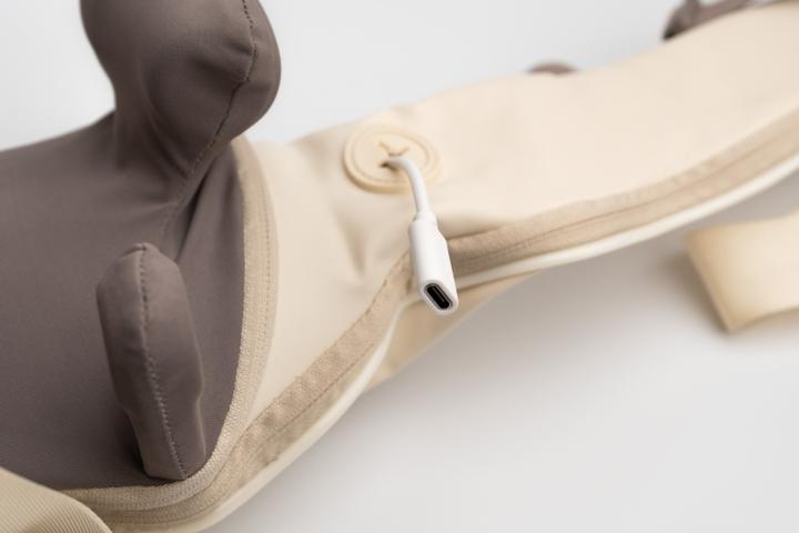 Actual product image LifenaXX LX-046 Nackenmassagegerät