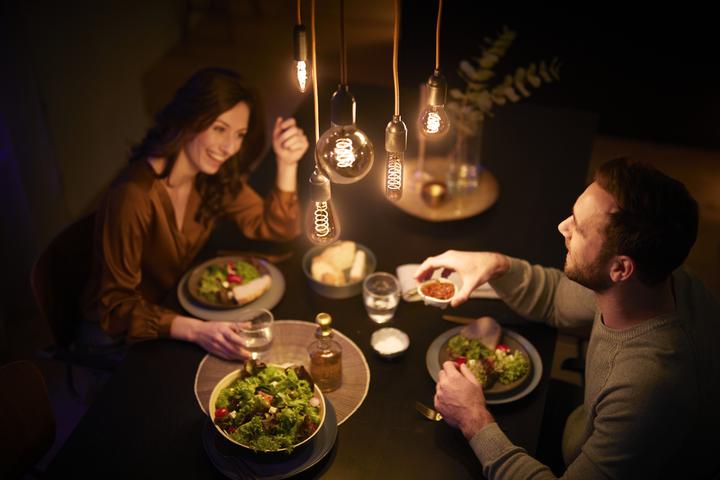Produktbild Philips Amber (E27, 7 W, 470 lm, 1 x, E)