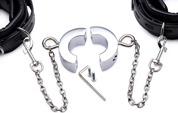 Image du produit Master Series Extenseur de testicules Hells Tether avec attaches pour les pieds