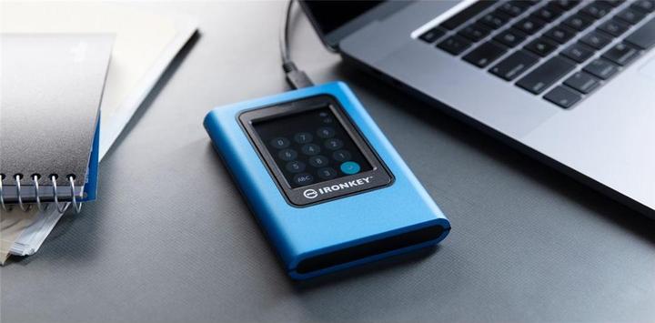 Actual product image Kingston IronKey Vault Privacy 80 (1920 GB)