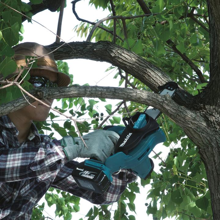 Image du produit Makita DUC122Z (Tronçonneuse à batterie)