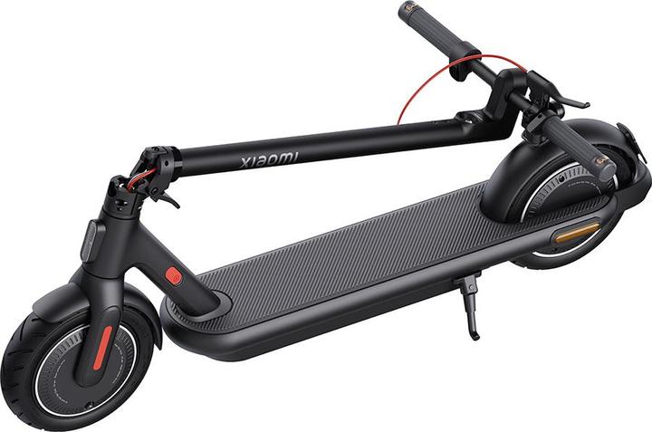 Actual product image Xiaomi 15 Ultra + Electric Scooter 4 Pro Plus CH-Edition Launch Bundle (1000 GB, Silver Chrome, 6.73", Dual SIM, 50 Mpx, 5G)