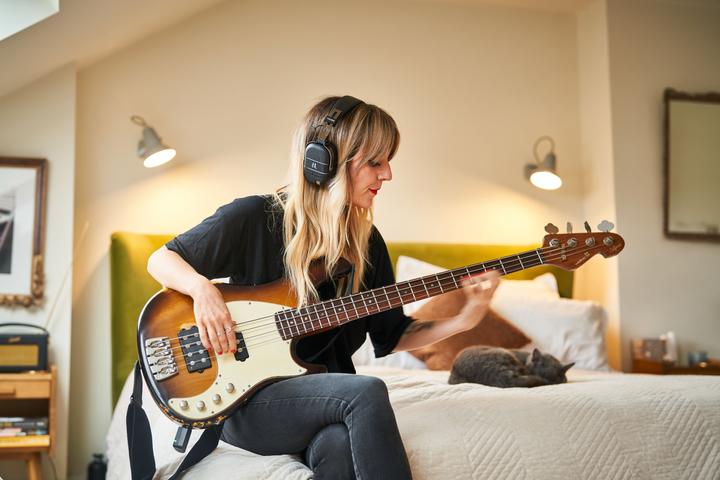 Immagine prodotto BOSS (Electronics) Waza Air Bass (Nessuna soppressione del rumore, 12 h, Senza fili)