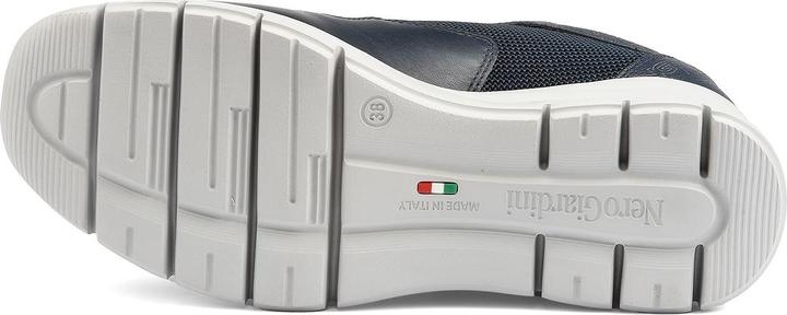 Actual product image Nero Giardini Agosta (38)
