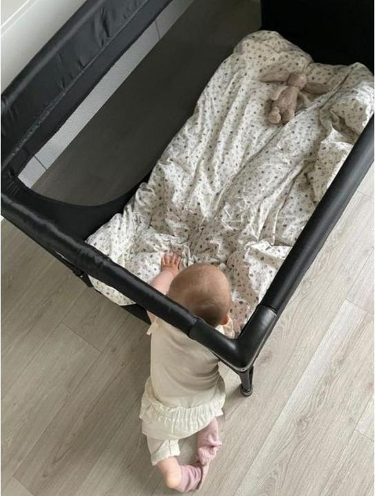 Actual product image Babytrold Travel Cot in Black