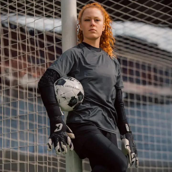Actual product image Catch & Keep Fussballhandschuhe Pulse X Black Gr. 10 Torwart Goalie Handschuhe (10)