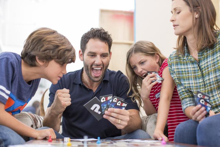 Produktbild Hasbro Gaming Cluedo (Deutsch)