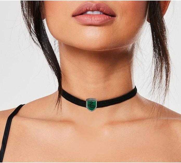 Produktbild Cinereplicas Harry Potter: Choker mit Slytherin Anhänger