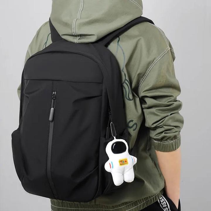Actual product image Only-Bags.Store Grosse Kapazität Freizeit Schulranzen Sport Einfache Universal Computer Rucksack mit Anhänger