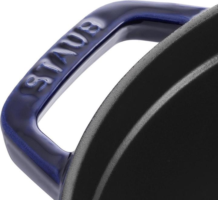 Actual product image Staub Cocotte (24 cm, Casserole + Stewpot, Cast iron)