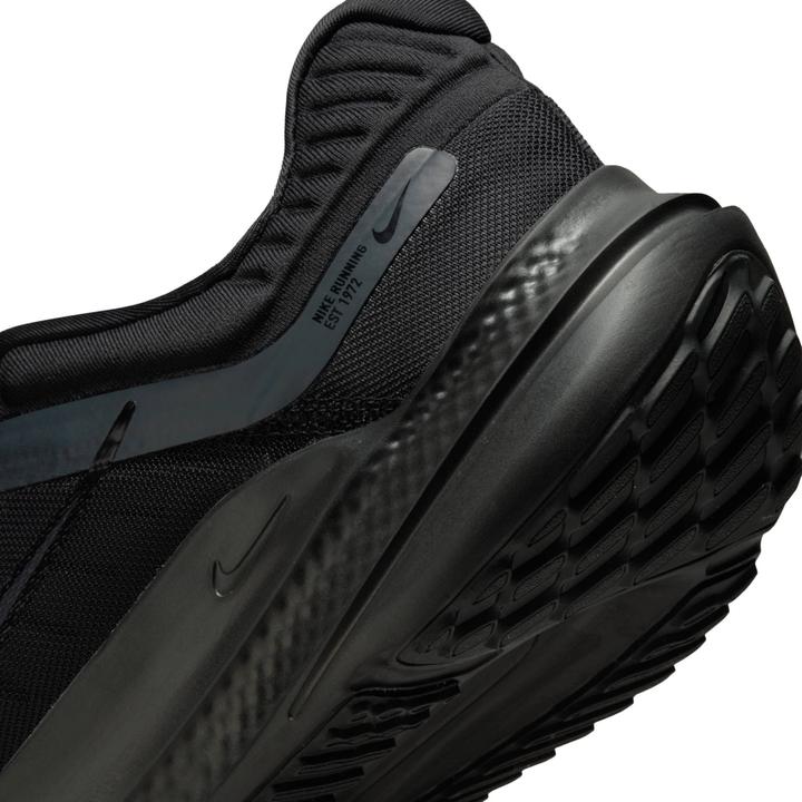 Actual product image Nike Quest 5 Men "s Road Runnin BLACK/DK SMOKE GREY 8.5 (42)