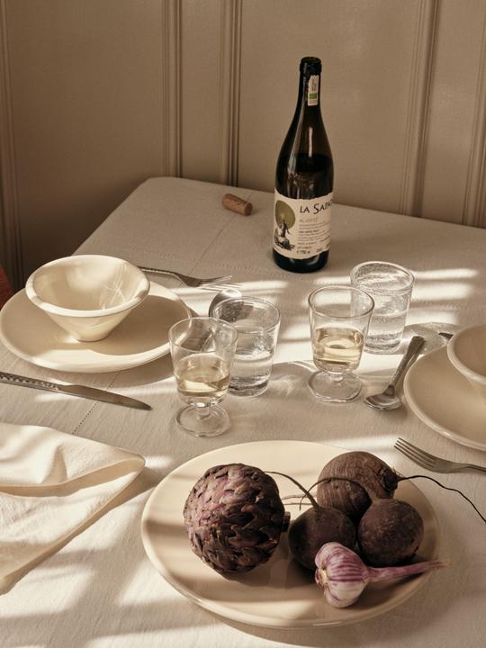 Actual product image Broste Copenhagen Hammered Rotweingläser klar 0,4l 4er Set (40 cl, 4 Glasses, Red wine glasses)