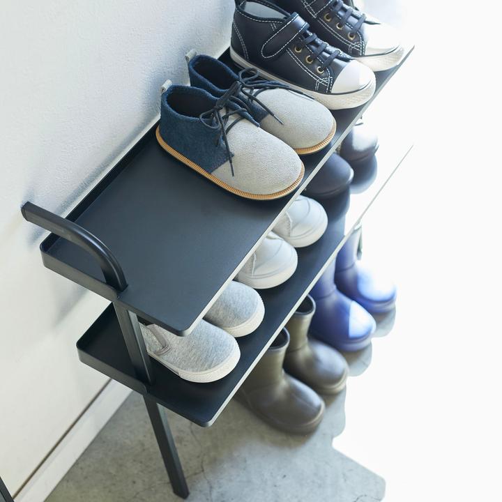 Produktbild Yamazaki Lehnendes Kinder-Schuhregal FRAME