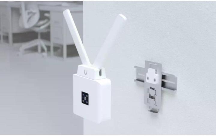 Actual product image Ubiquiti UniFi Mobile Router