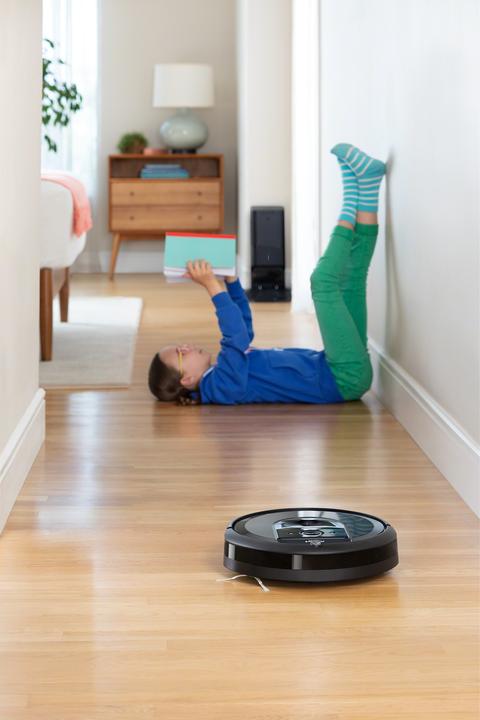Actual product image iRobot Roomba i7+ (Robot vacuum)