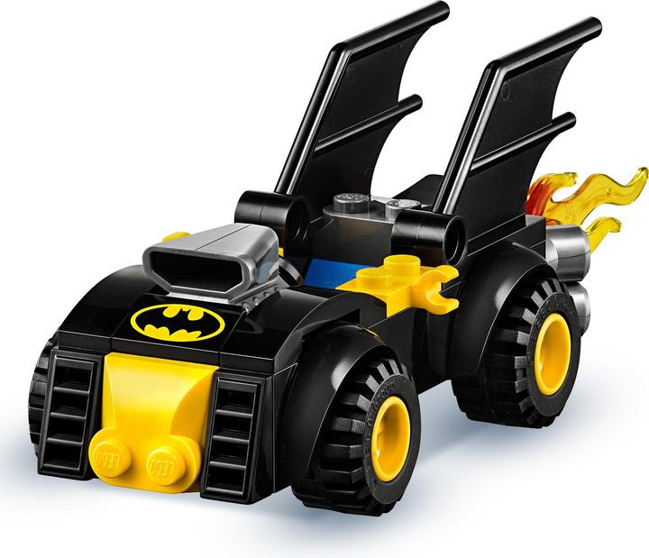 Actual product image LEGO Batman vs. the Robbery of the Riddler (76137, LEGO DC)