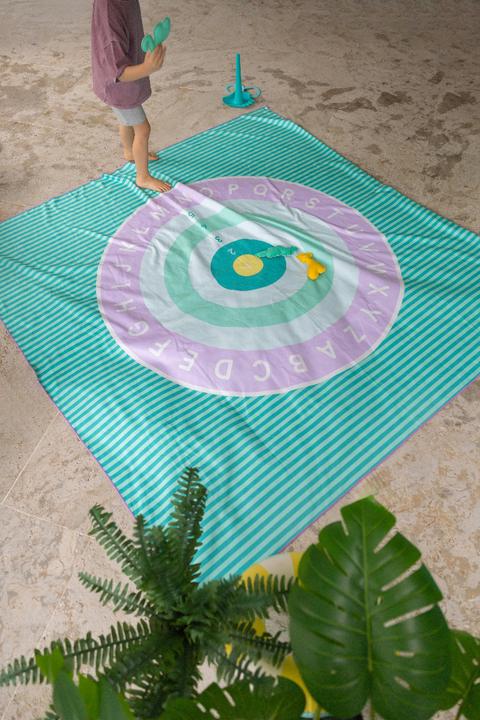 Produktbild Quut Spiel Strandtuch Alphabet/Bullseye XL, 180 x 180cm (180 x 180 cm)