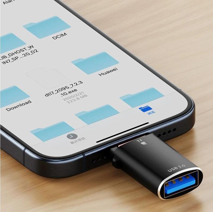 Image du produit PowerGuard Adaptateur deux en un USB-C vers carte MicroSD et lecteur USB 3.0 (USB Type C, MicroDot)