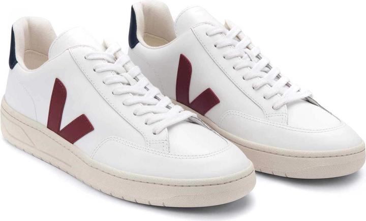 Actual product image Veja V-12 (42)