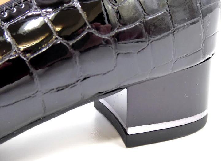 Actual product image Ara Pumps (40)