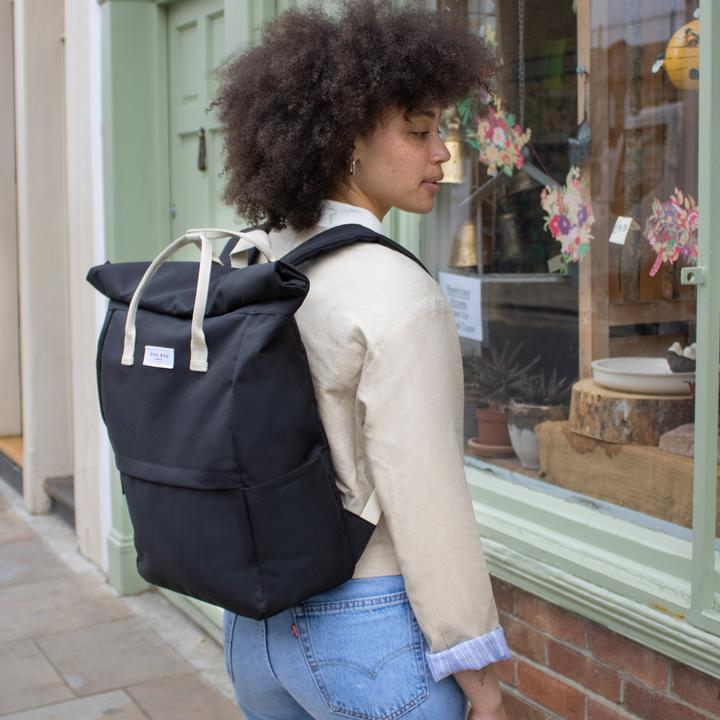 Actual product image Kind Bag Large Backpack Pebble Black (500 l)