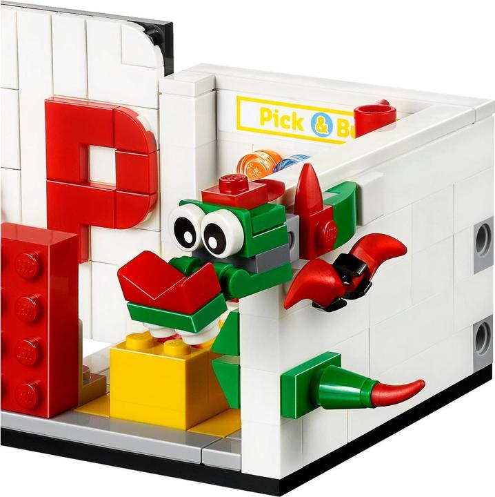 Actual product image LEGO Promotional Exclusive Iconic VIP Set (40178)
