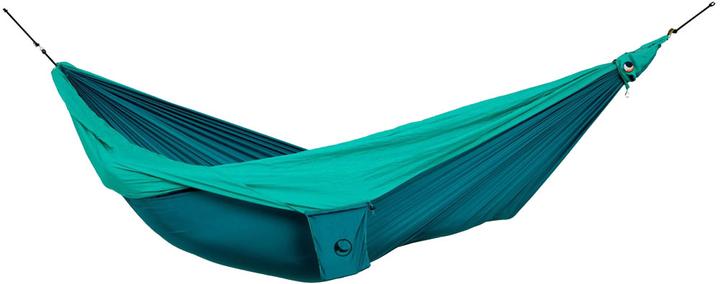 Emerald Green, Green