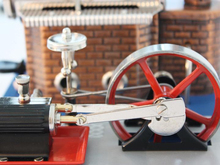 Actual product image Wilesco Steam engine D10