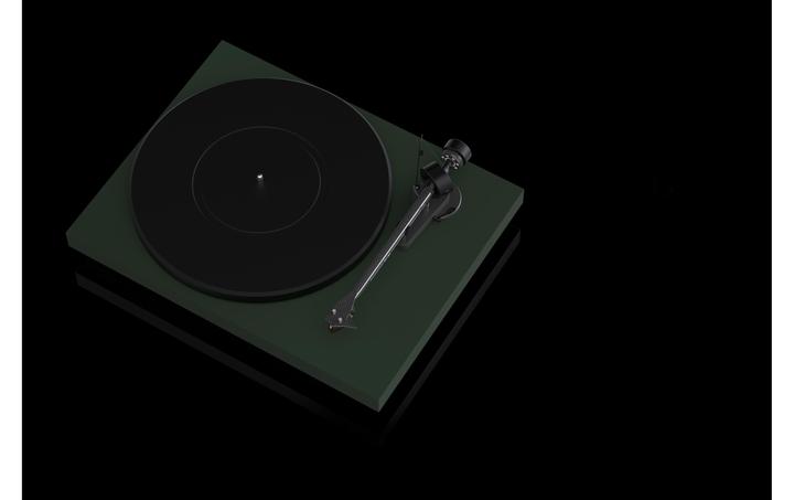 Actual product image Pro-Ject Debut Carbon Evo (Manual)