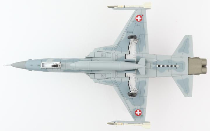 Image du produit Hobby Master Tiger F-5E Airbase Sion 2017 modèle réduit d'avion en métal 1:72 par avec quelques