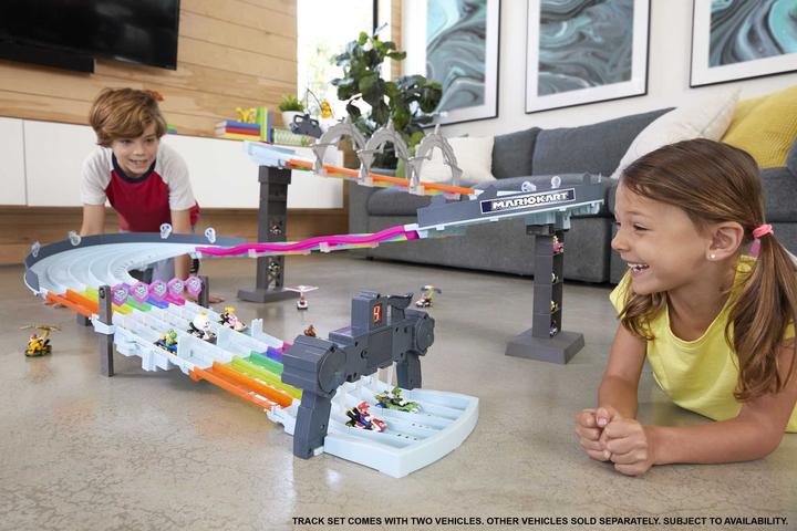 Image du produit Hot Wheels Mario Kart Rainbow Race Set Set de jeu