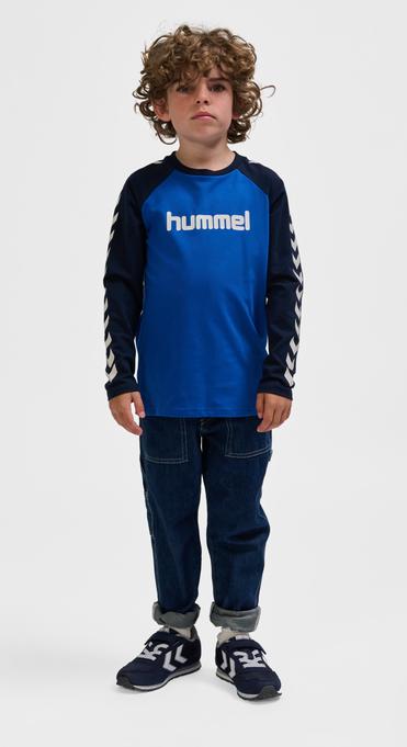 Actual product image hummel hmlBOYS T-SHIRT L/S (104)