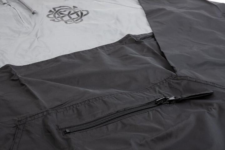 Produktbild Odyssey Regenjacke Monogram (L)