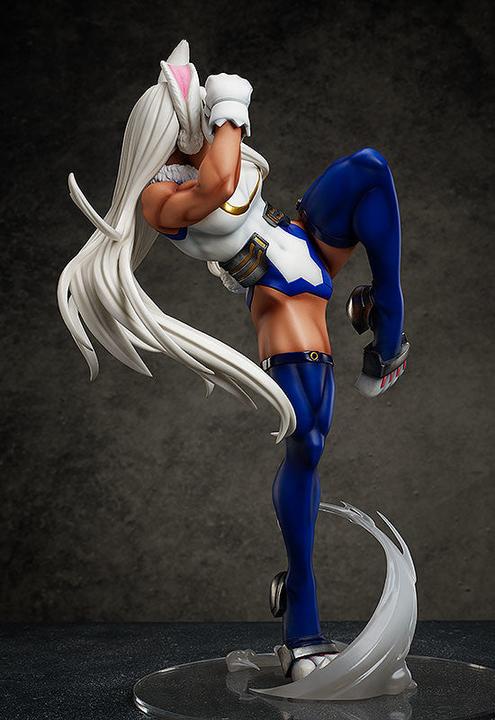 Actual product image Tomy My Hero Academia statuette PVC 1/4 Mirko 45 cm