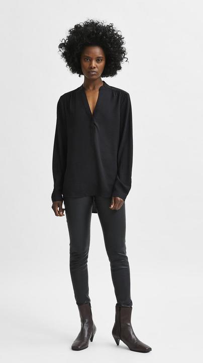 Image du produit Selected Femme Haut droit col V (40)