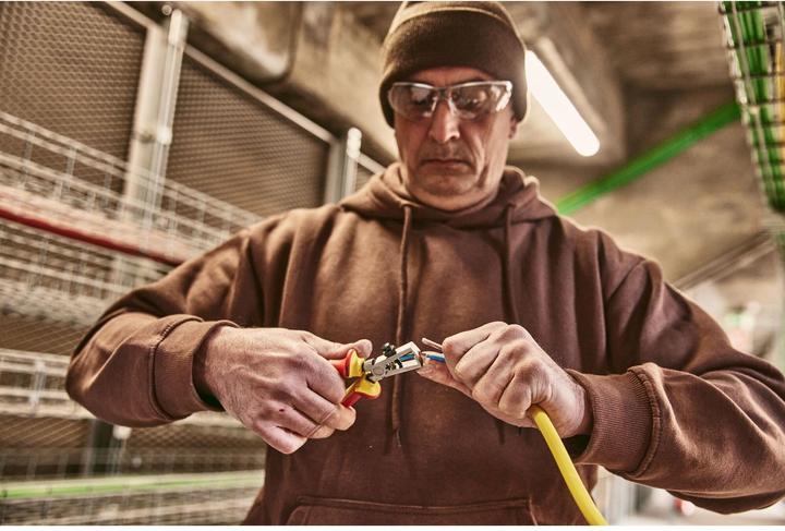 Actual product image Stanley Wire stripper Maxsteel VDE (160 mm)