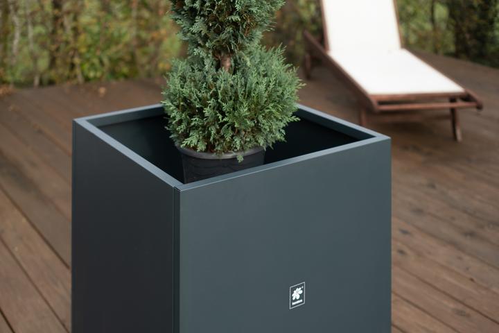 Image du produit Herstera Metal Planter Cube (70 cm)