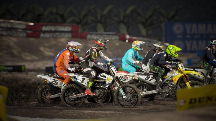 Immagine prodotto Milestone Monster Energy Supercross il videogioco ufficiale 4 (Xbox Series X, Xbox One X, Multilingue)