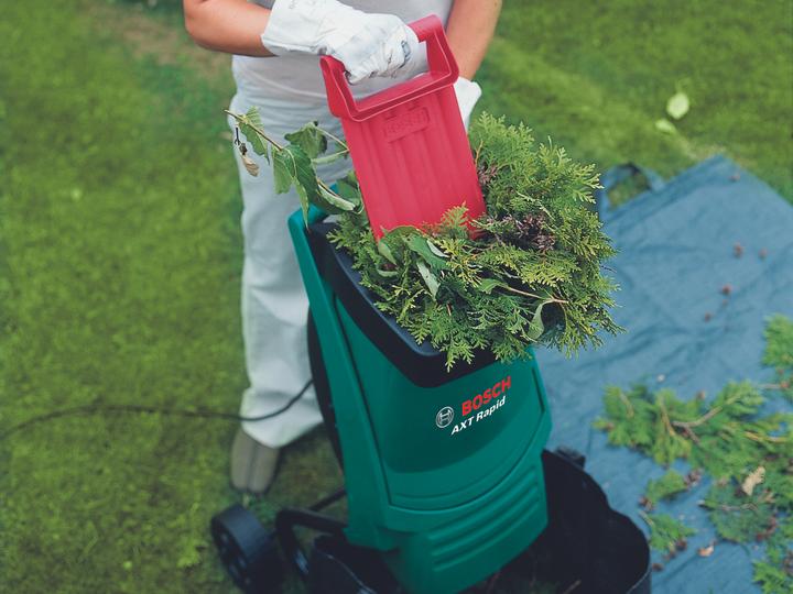 Produktbild Bosch Home & Garden Axt Rapid 2000