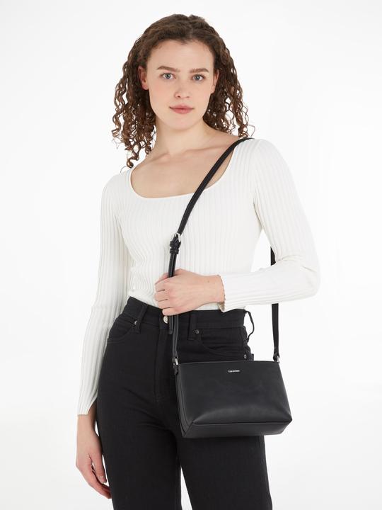 Immagine prodotto Calvin Klein Borsa a tracolla CK Must XBody MD FW23